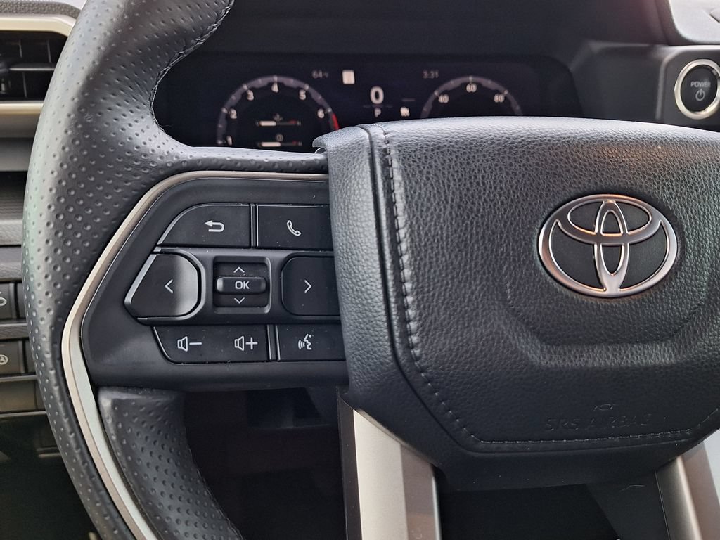 Used 2025 Toyota 4Runner Limited AWD/4WD image 16