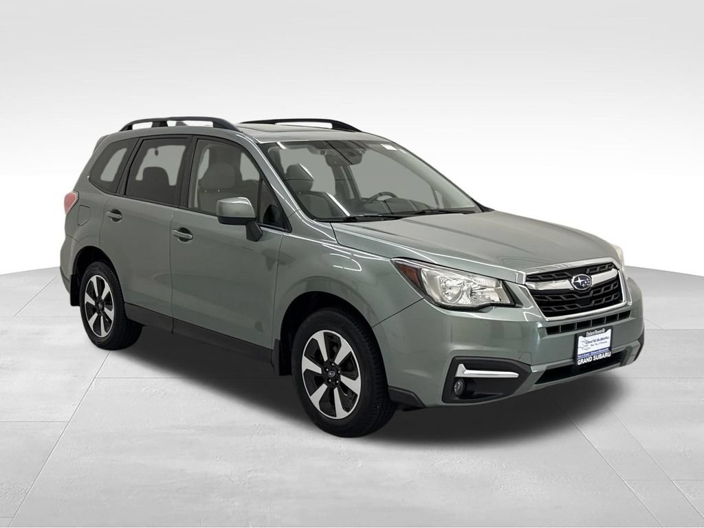 Used 2017 Subaru Forester 2.5i Premium AWD/4WD image 10
