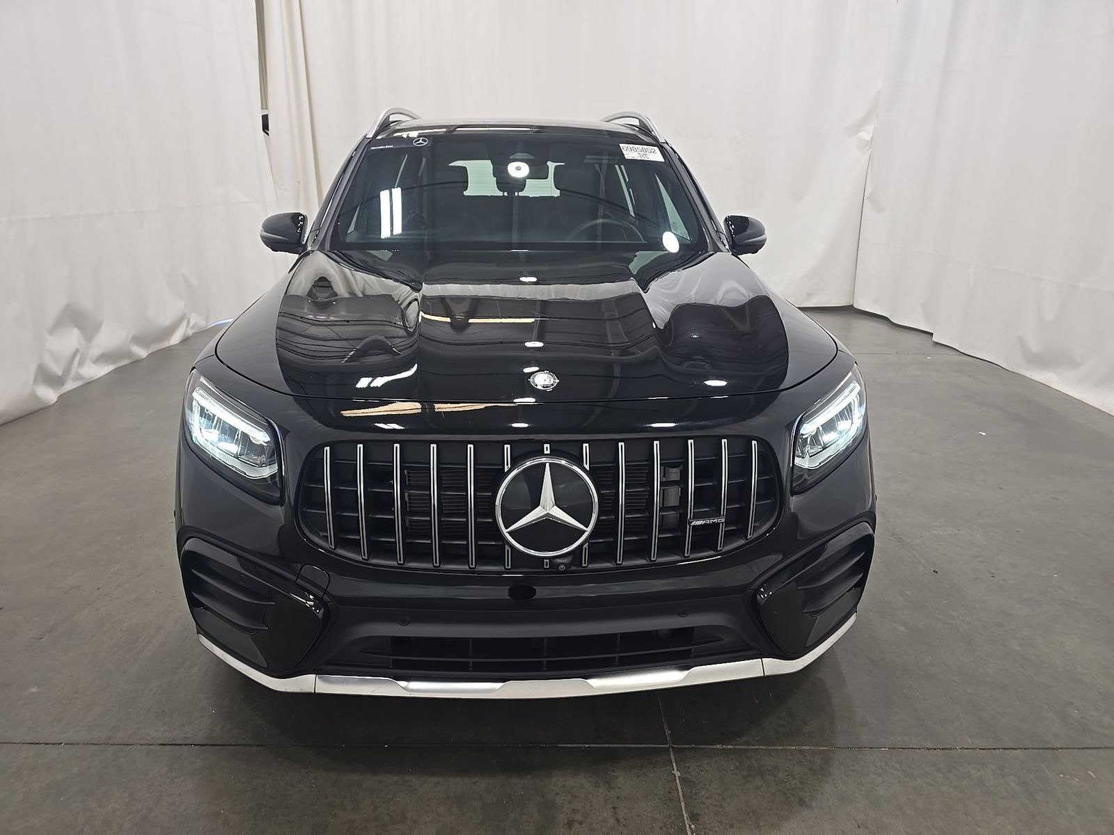 Used 2024 Mercedes-Benz GLB 35 AMG 4MATIC image 9