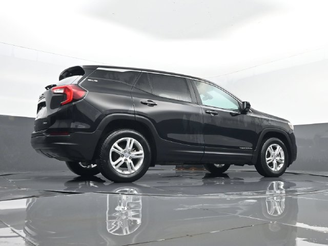 Used 2023 GMC Terrain SLE AWD/4WD image 23