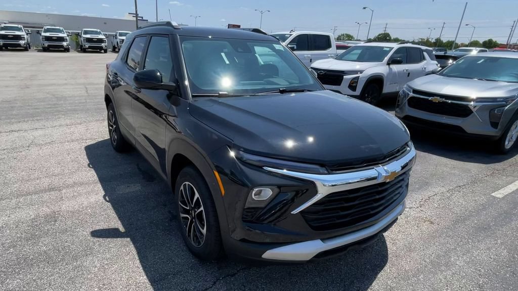 New 2026 Chevrolet TrailBlazer LT w/ Convenience Package FWD image 4