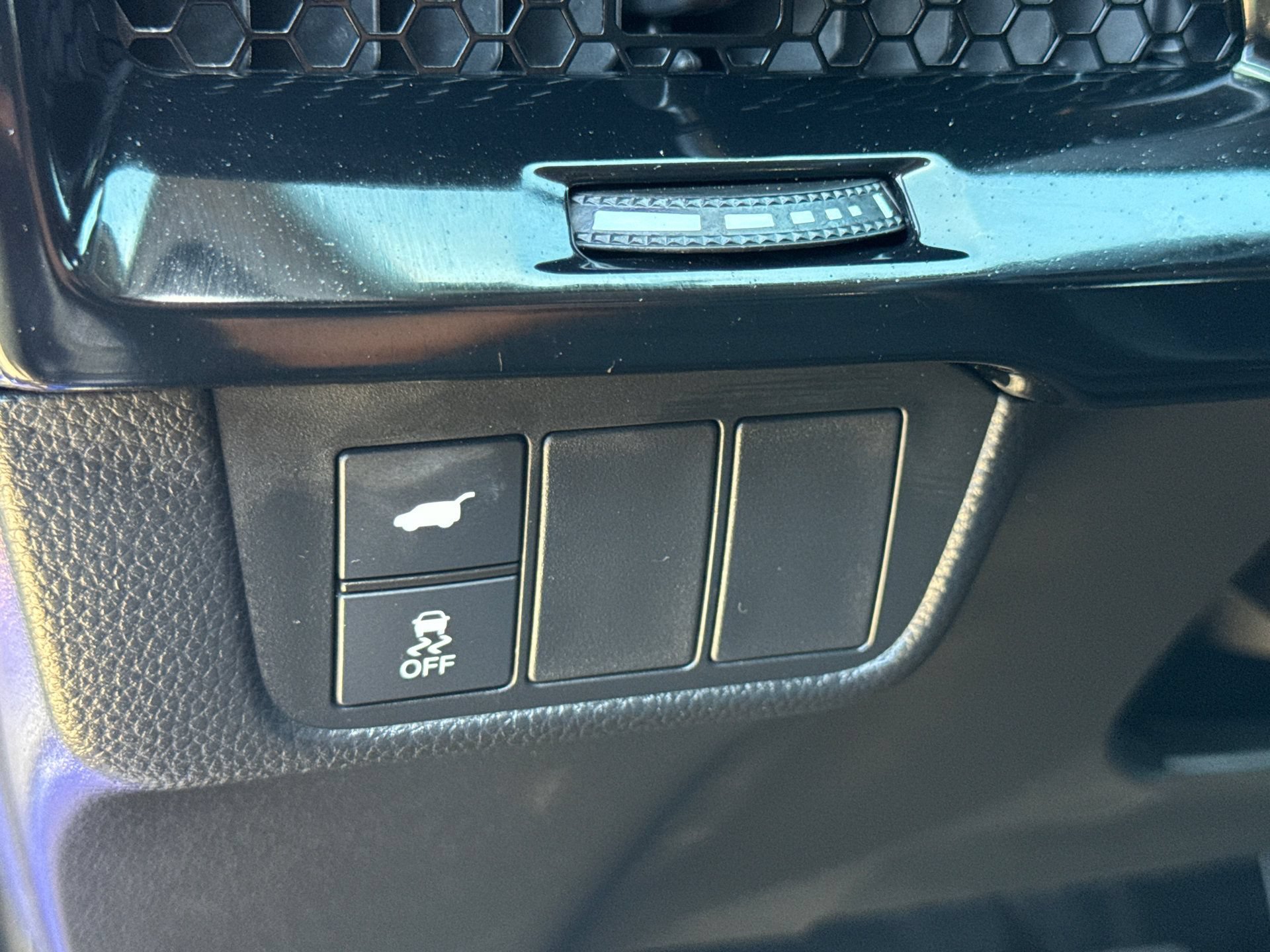 Used 2025 Honda CR-V EX-L image 20