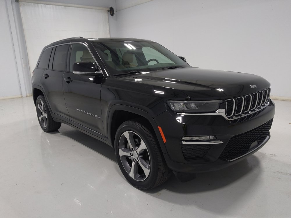 Used 2023 Jeep Grand Cherokee Limited AWD/4WD image 13