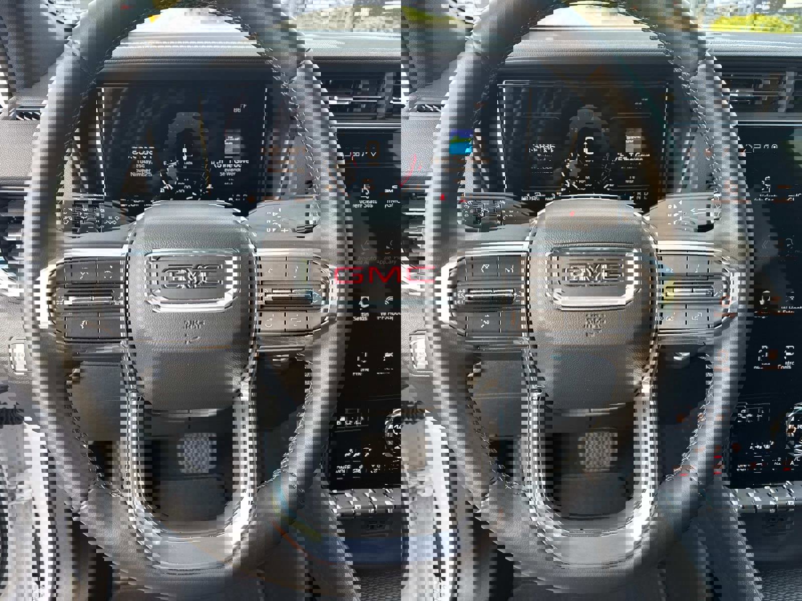 Used 2025 GMC Terrain Elevation image 27