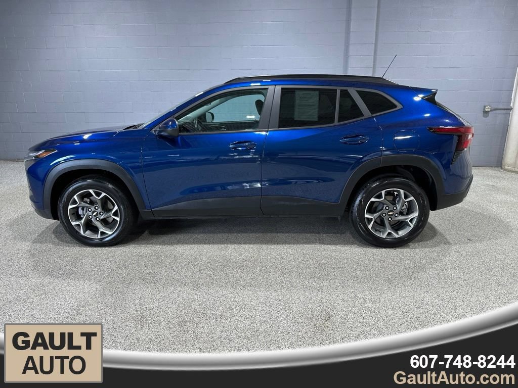 Certified 2024 Chevrolet Trax LT w/ Driver Confidence Package FWD image 5