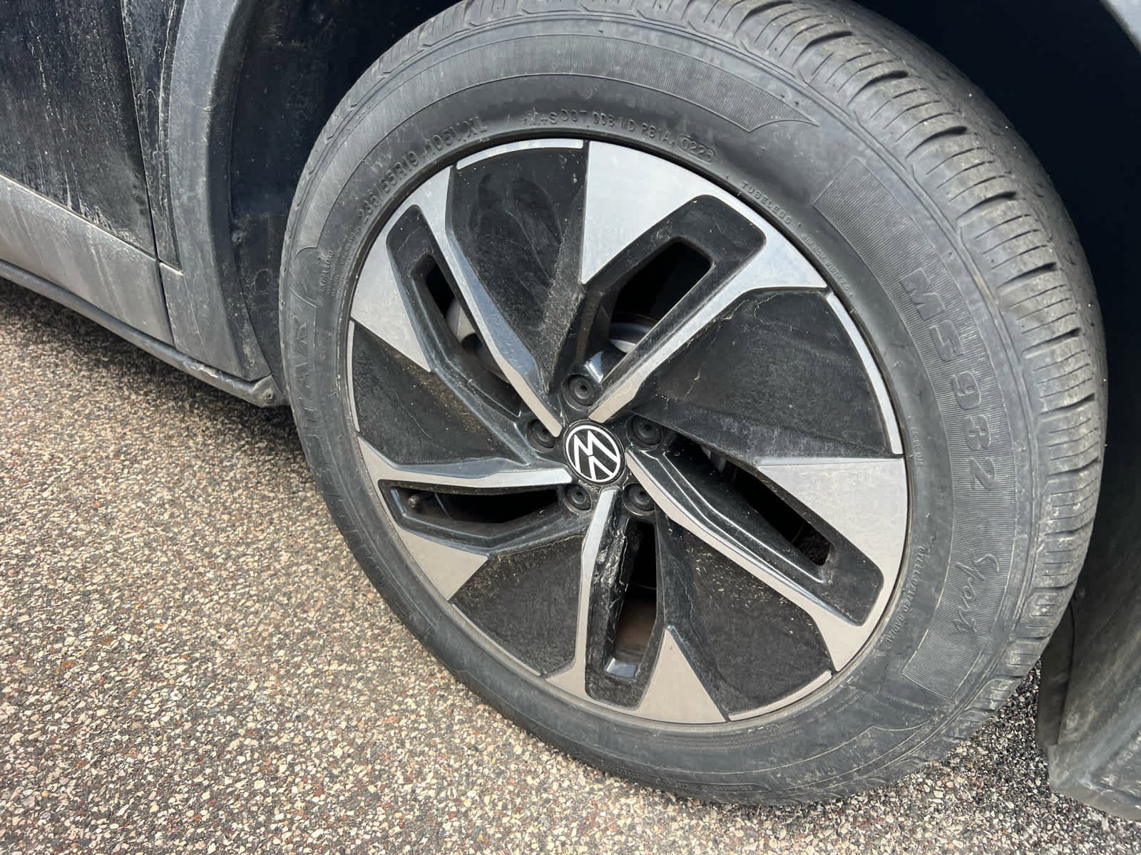 Used 2022 Volkswagen ID.4 Pro AWD/4WD image 4