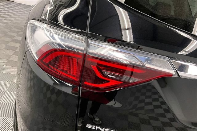 Used 2023 Buick Enclave Essence image 32