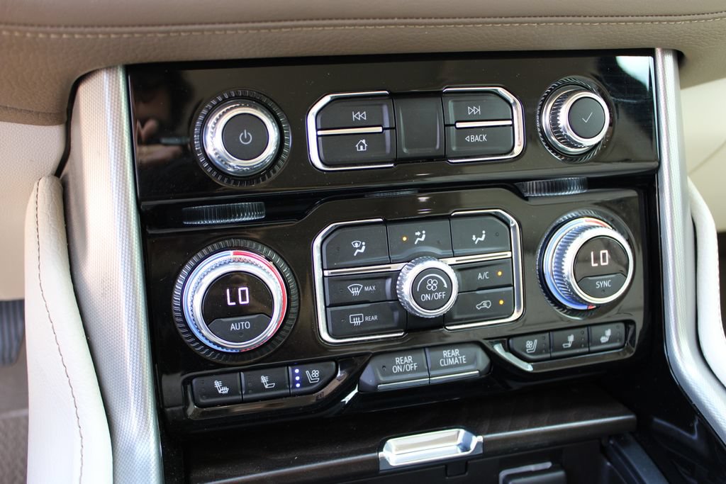Certified 2022 GMC Yukon Denali AWD/4WD image 26