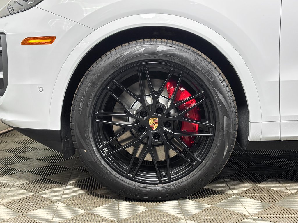 New 2026 Porsche Cayenne S image 41