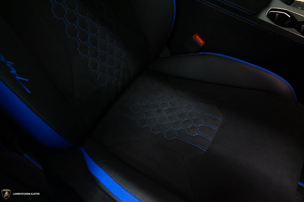 Used 2024 Lamborghini Urus Performante AWD/4WD image 47