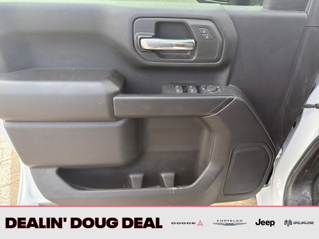 Used 2024 GMC Sierra 2500 Pro w/ Convenience Package image 11