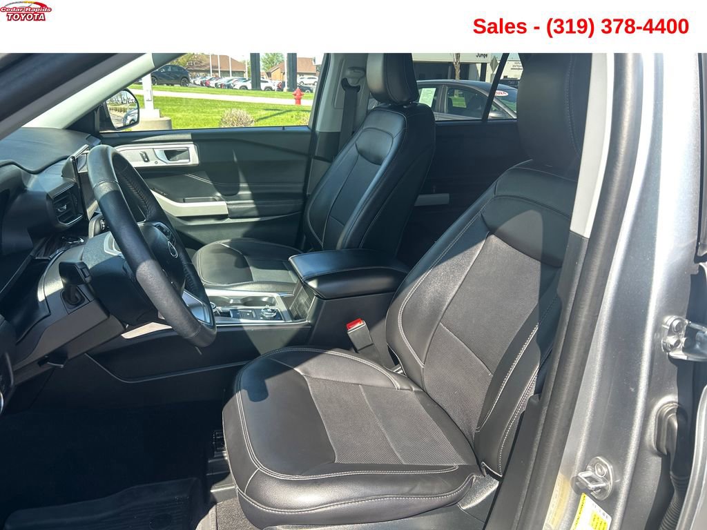 Used 2024 Ford Explorer Limited AWD/4WD image 10