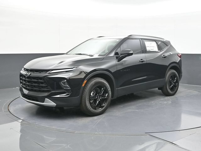 New 2026 Chevrolet Blazer LT w/ Midnight/Sport Edition FWD image 4