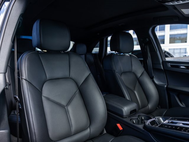 New 2026 Porsche Macan image 33