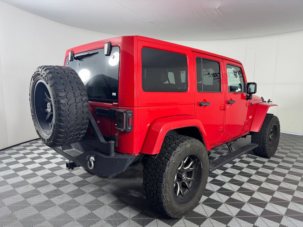 Used 2014 Jeep Wrangler Unlimited Sahara AWD/4WD image 7