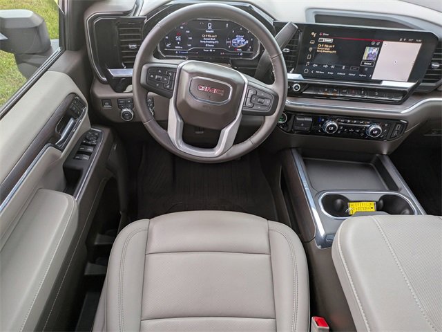 Used 2024 GMC Sierra 2500 SLT w/ SLT Premium Package image 19