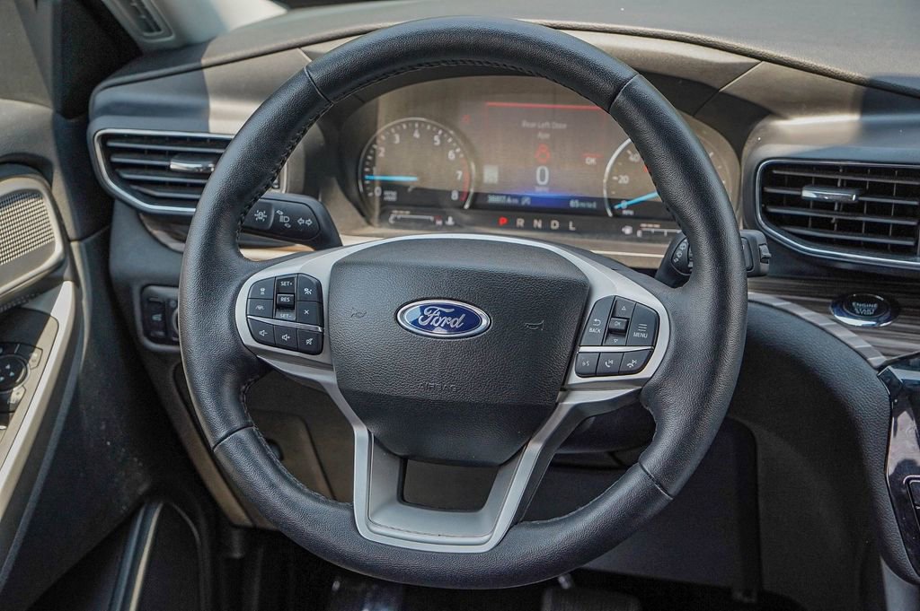 Used 2023 Ford Explorer Limited image 36