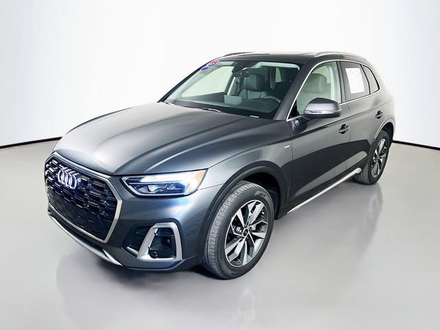 Used 2023 Audi Q5 2.0T Premium Plus w/ Premium Plus Package AWD/4WD image 4