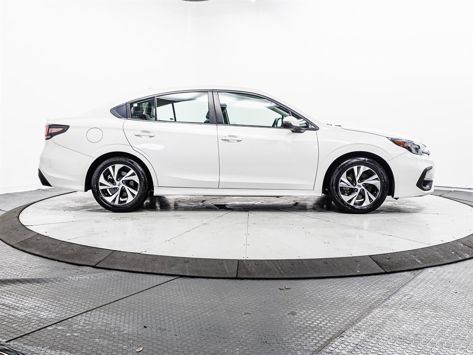 Used 2024 Subaru Legacy Premium AWD/4WD image 11
