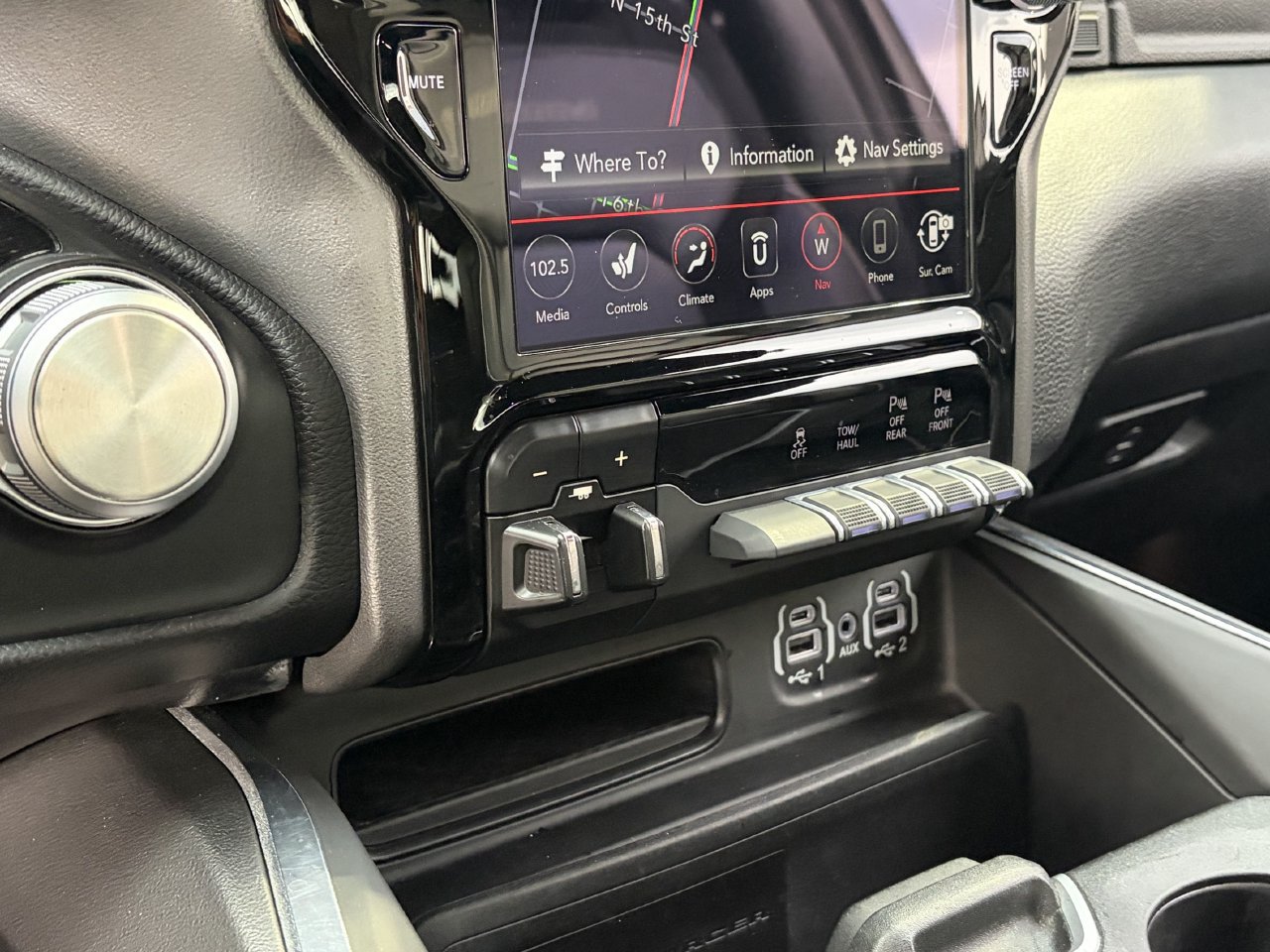 Used 2020 RAM 1500 Laramie RWD image 39