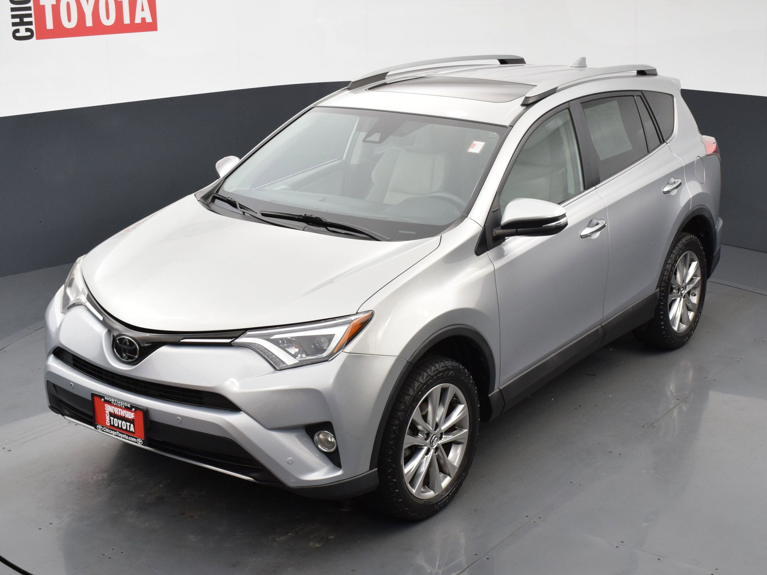 Used 2017 Toyota RAV4 Limited FWD image 30