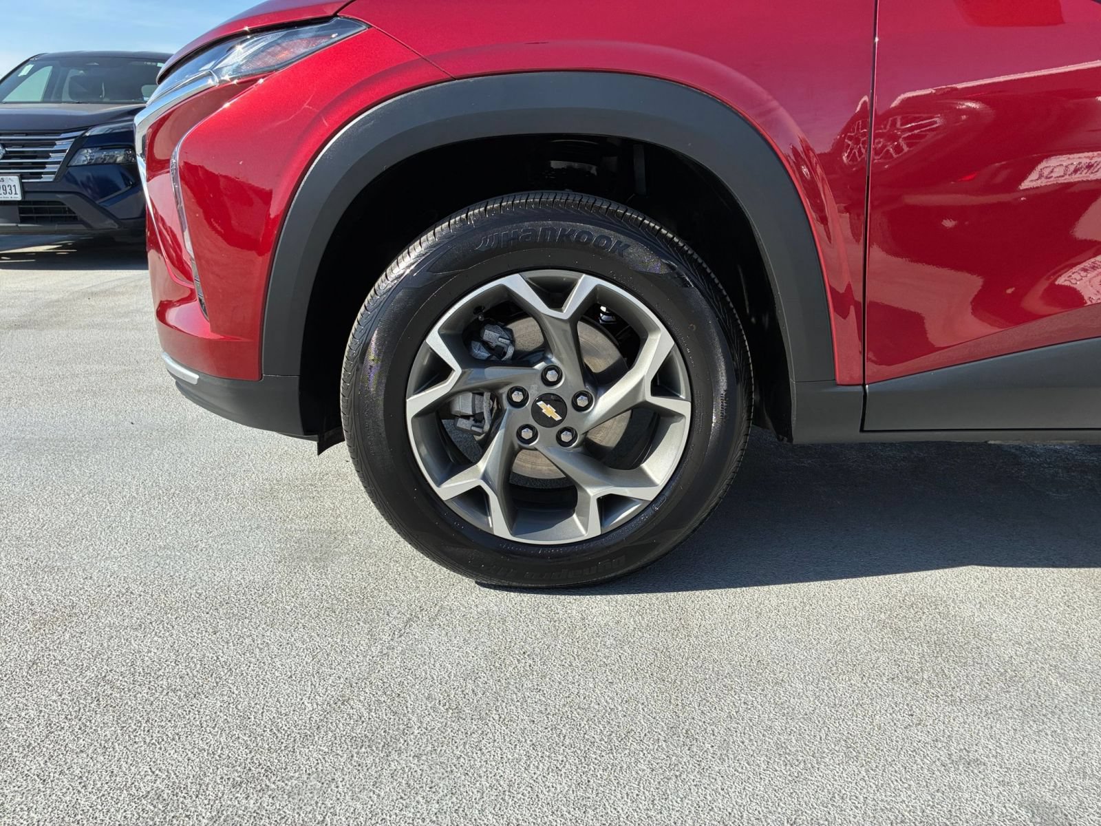 Used 2025 Chevrolet Trax LT w/ LT Convenience Package FWD image 24
