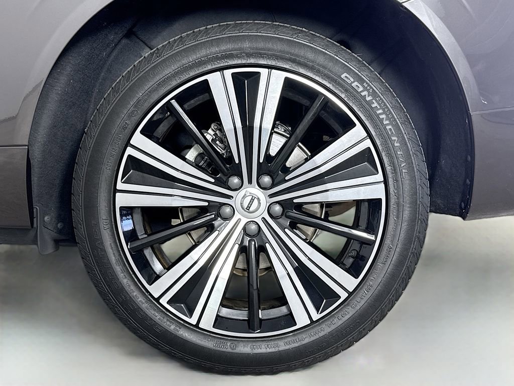 Certified 2023 Volvo XC60 B5 Ultimate FWD image 33