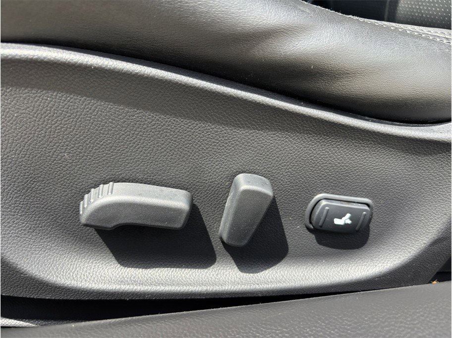 Used 2013 INFINITI G37 Journey w/ Premium Pkg RWD image 18