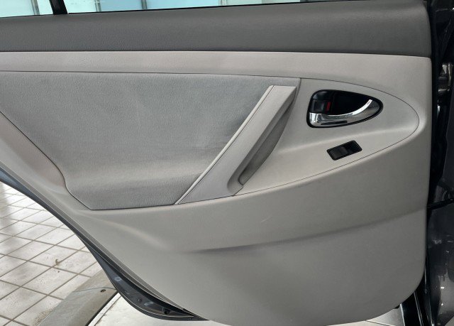 Used 2009 Toyota Camry LE image 33