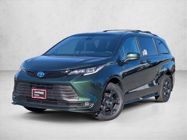 New 2025 Toyota Sienna XLE Woodland Edition