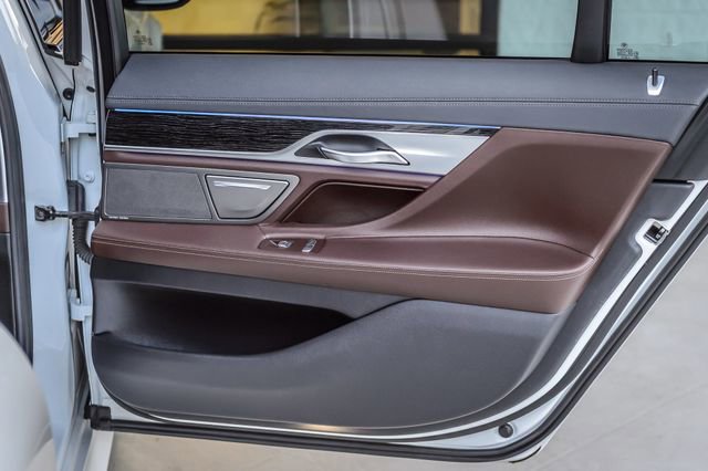 Used 2020 BMW 740i w/ M Sport Package image 49