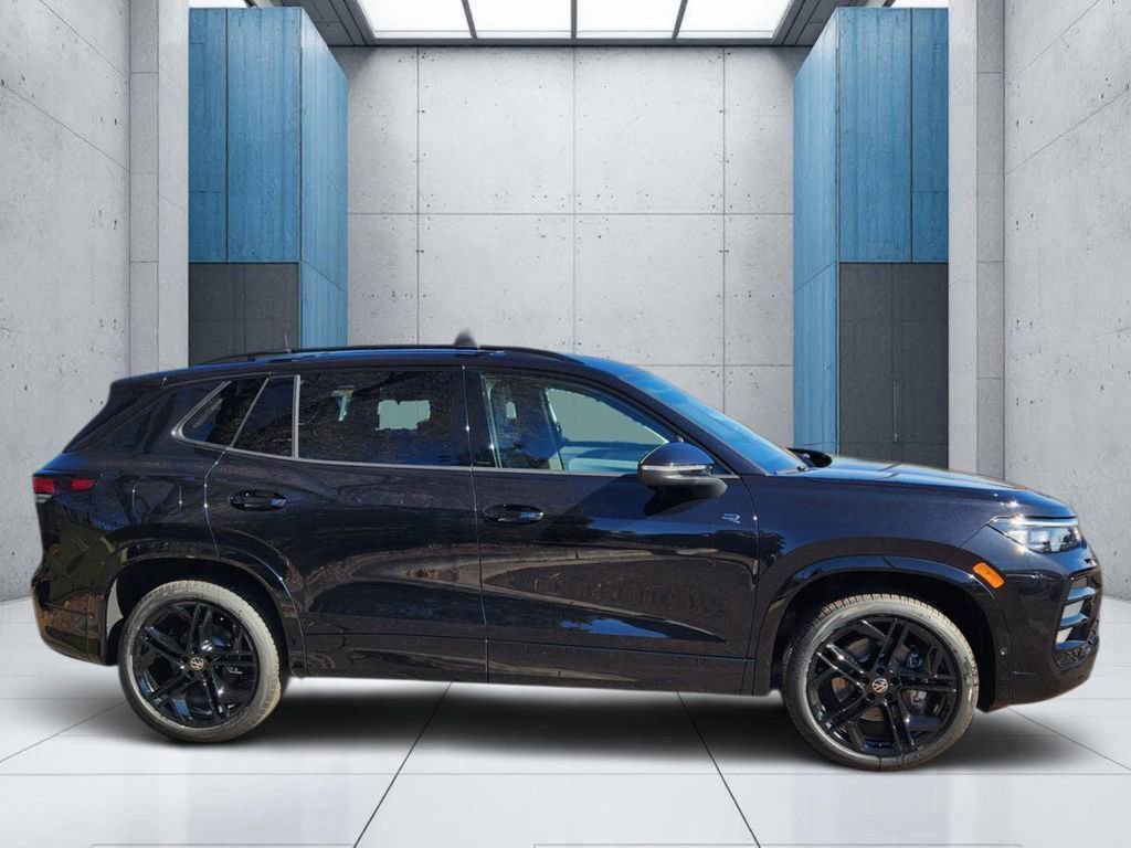 New 2026 Volkswagen Tiguan SE R-Line image 23