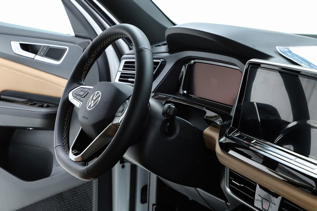 New 2026 Volkswagen Atlas Cross Sport SEL image 35