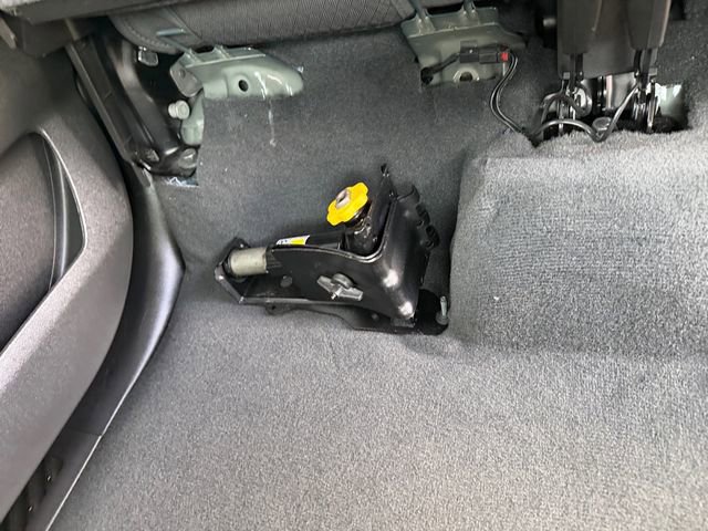 Used 2025 Chevrolet Silverado 1500 LT image 31