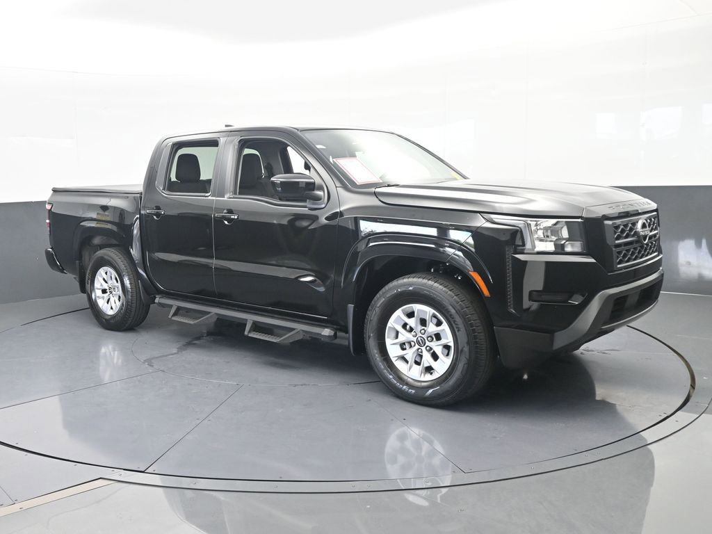 Used 2024 Nissan Frontier SV image 8