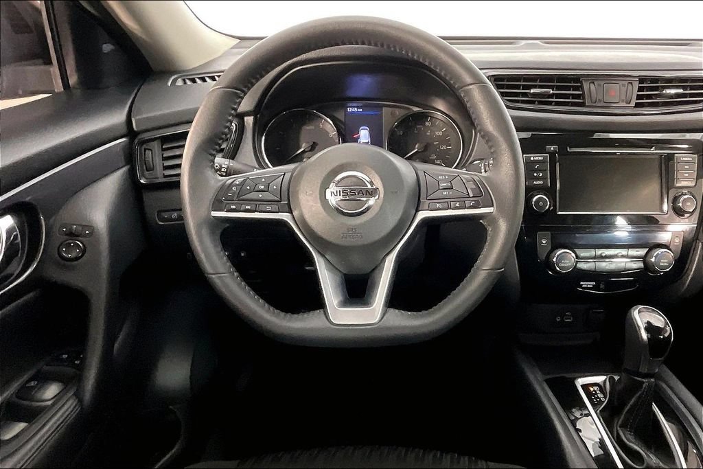 Used 2020 Nissan Rogue SV FWD image 6