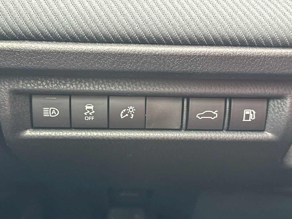 New 2026 Toyota Camry Hybrid AWD/4WD image 33