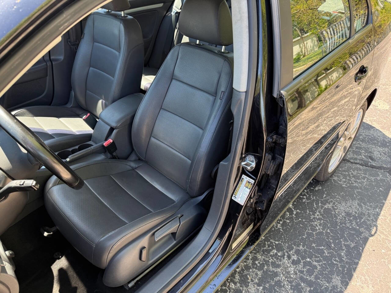 Used 2008 Volkswagen Jetta Wolfsburg Edition FWD image 9