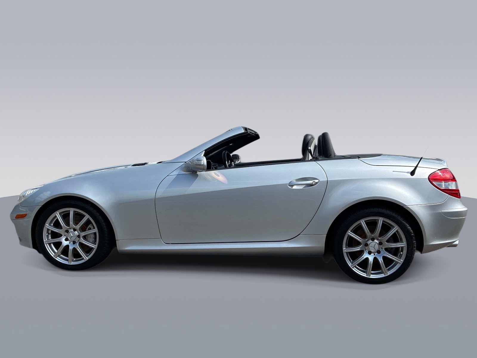 Used 2007 Mercedes-Benz SLK 350 image 4