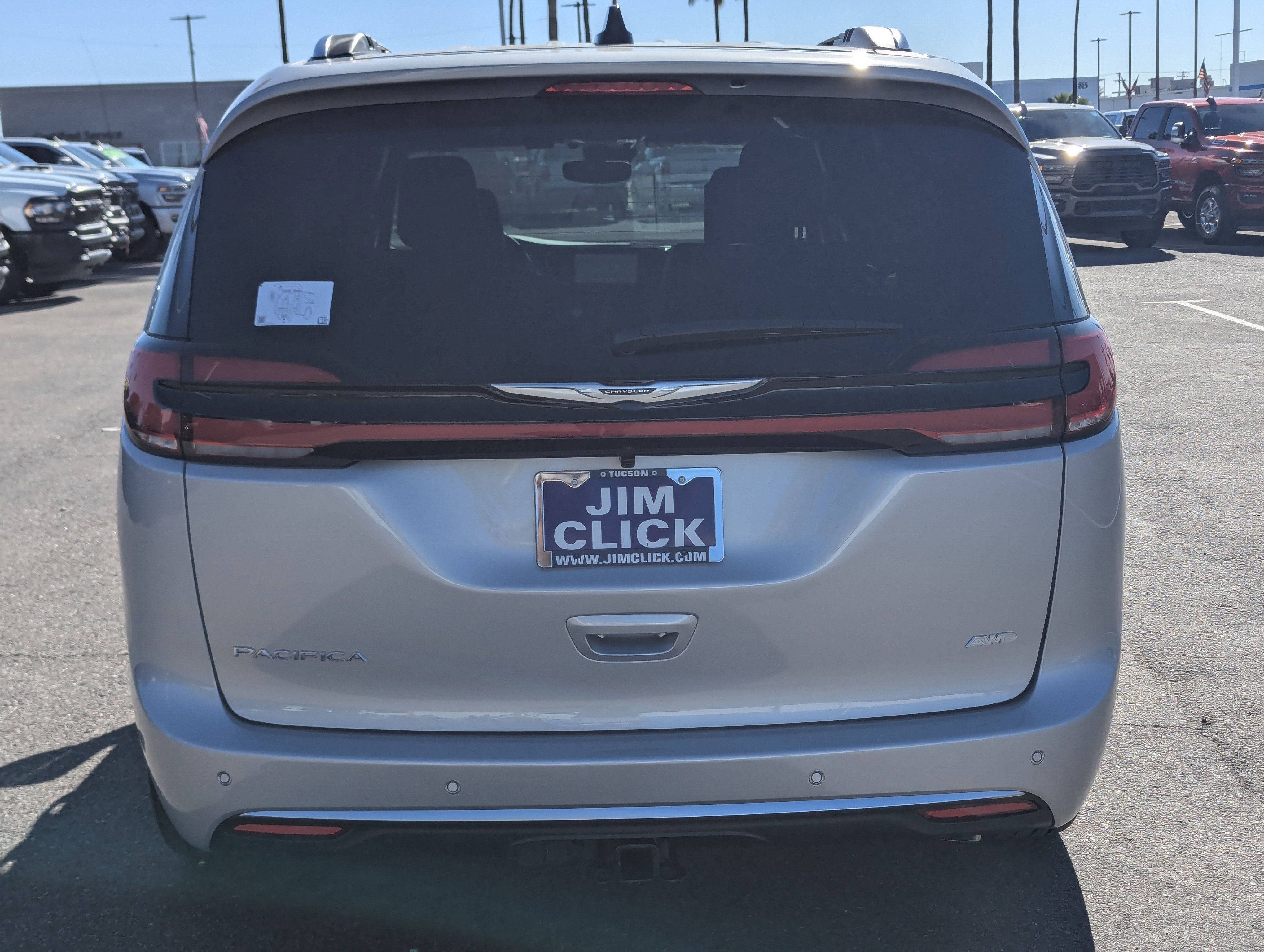 New 2026 Chrysler Pacifica Pinnacle image 3