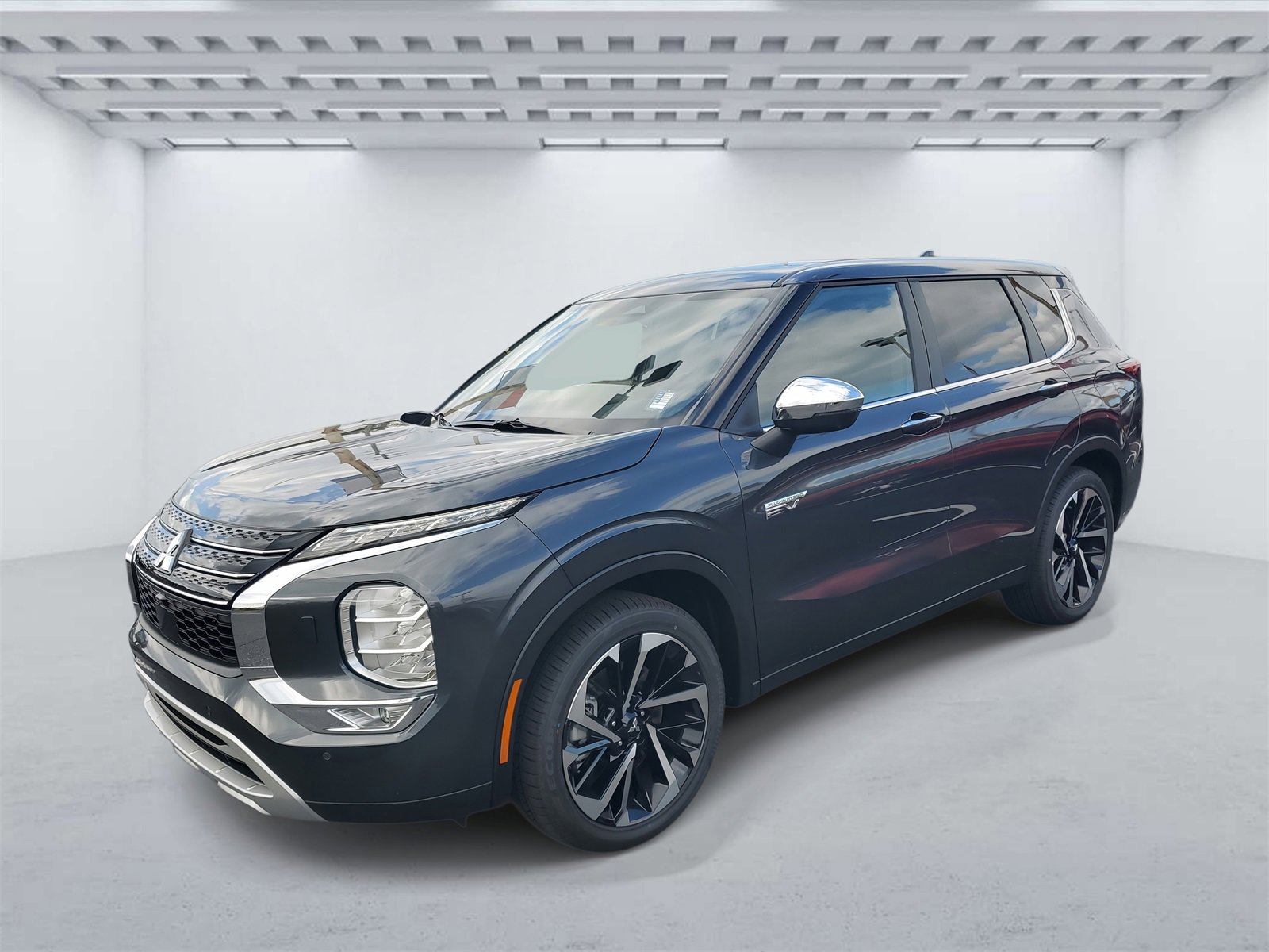 New 2025 Mitsubishi Outlander SE image 2
