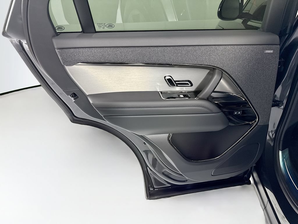 New 2026 Land Rover Range Rover Sport Dynamic SE AWD/4WD image 26