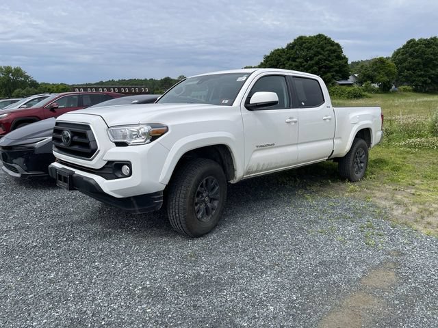 Certified 2023 Toyota Tacoma SR5 AWD/4WD image 2