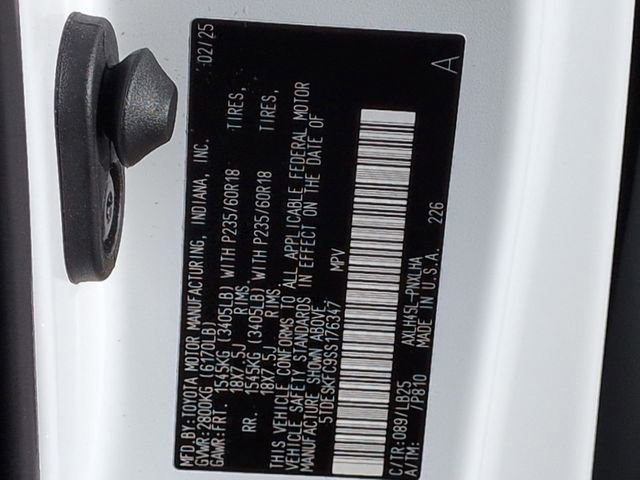 Used 2025 Toyota Sienna Platinum image 33