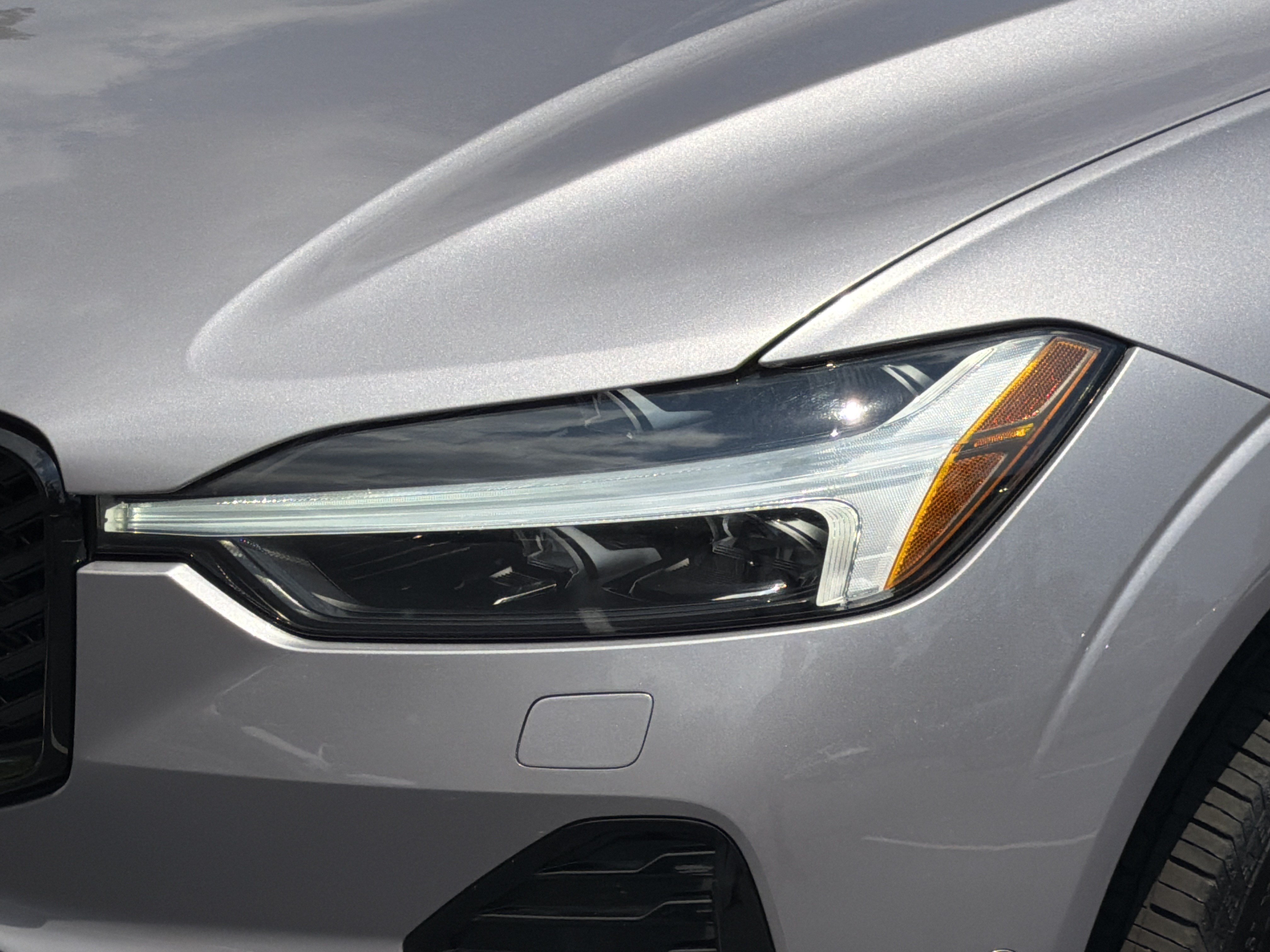 Certified 2026 Volvo XC60 B5 Plus AWD/4WD image 6