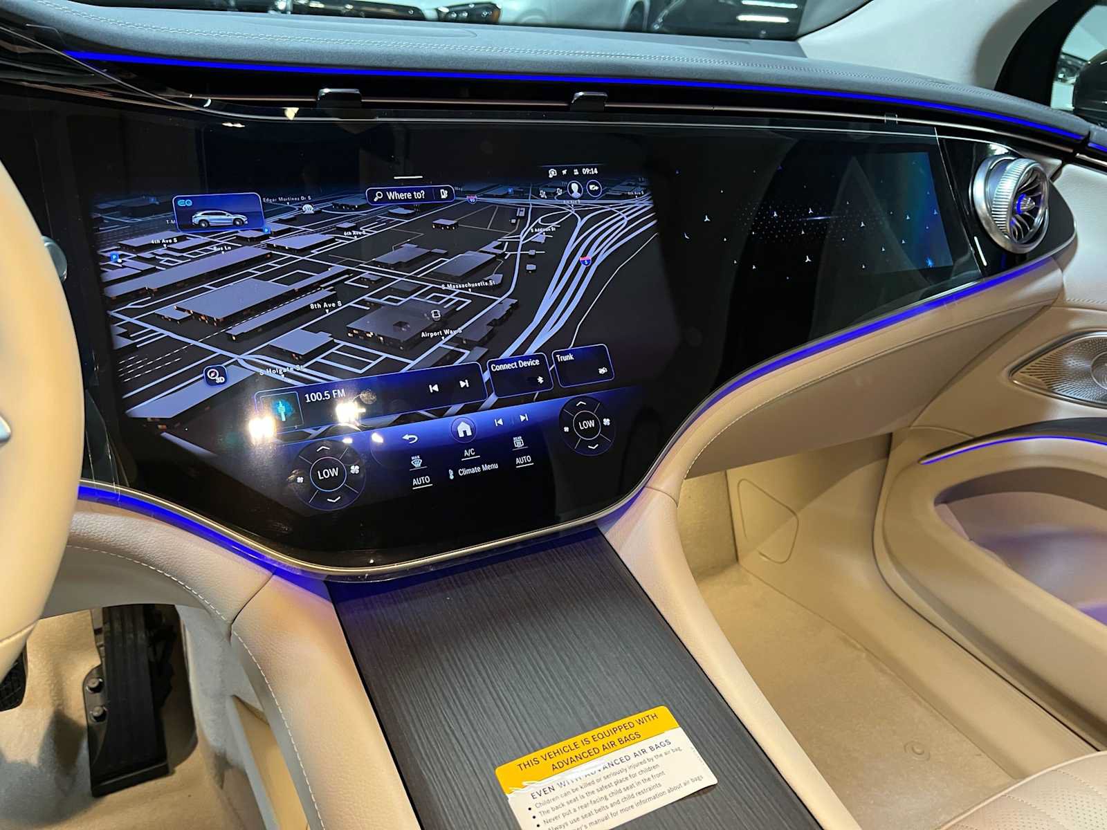 New 2026 Mercedes-Benz EQS 400 4MATIC SUV image 32