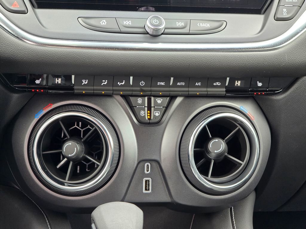 New 2025 Chevrolet Blazer LT w/ Convenience Package image 33