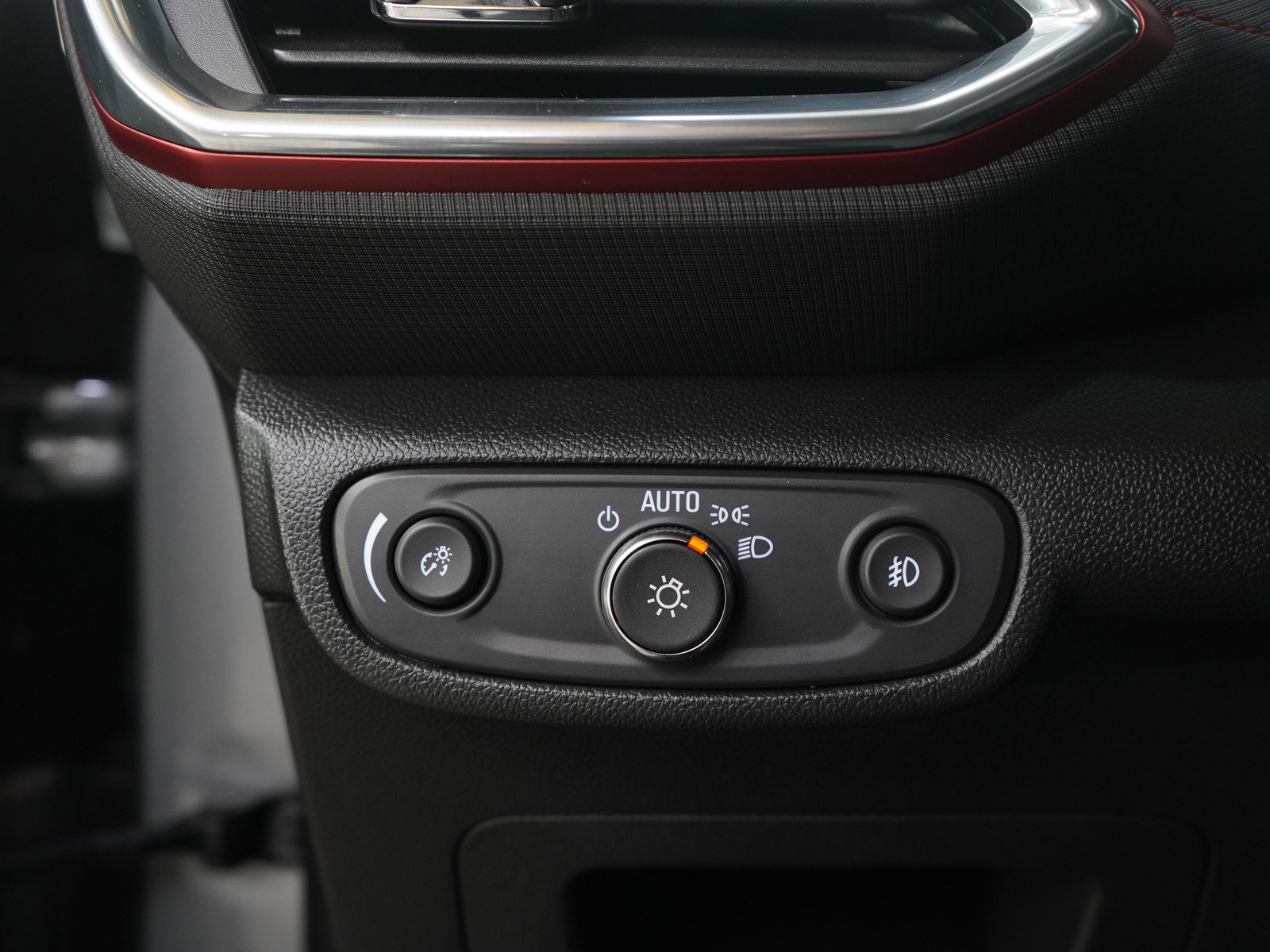 Used 2023 Chevrolet TrailBlazer RS w/ Convenience Package image 22