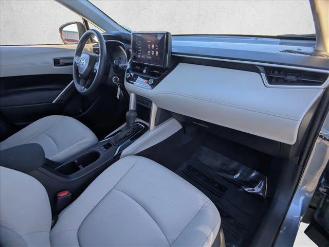 Used 2024 Toyota Corolla Cross L image 24