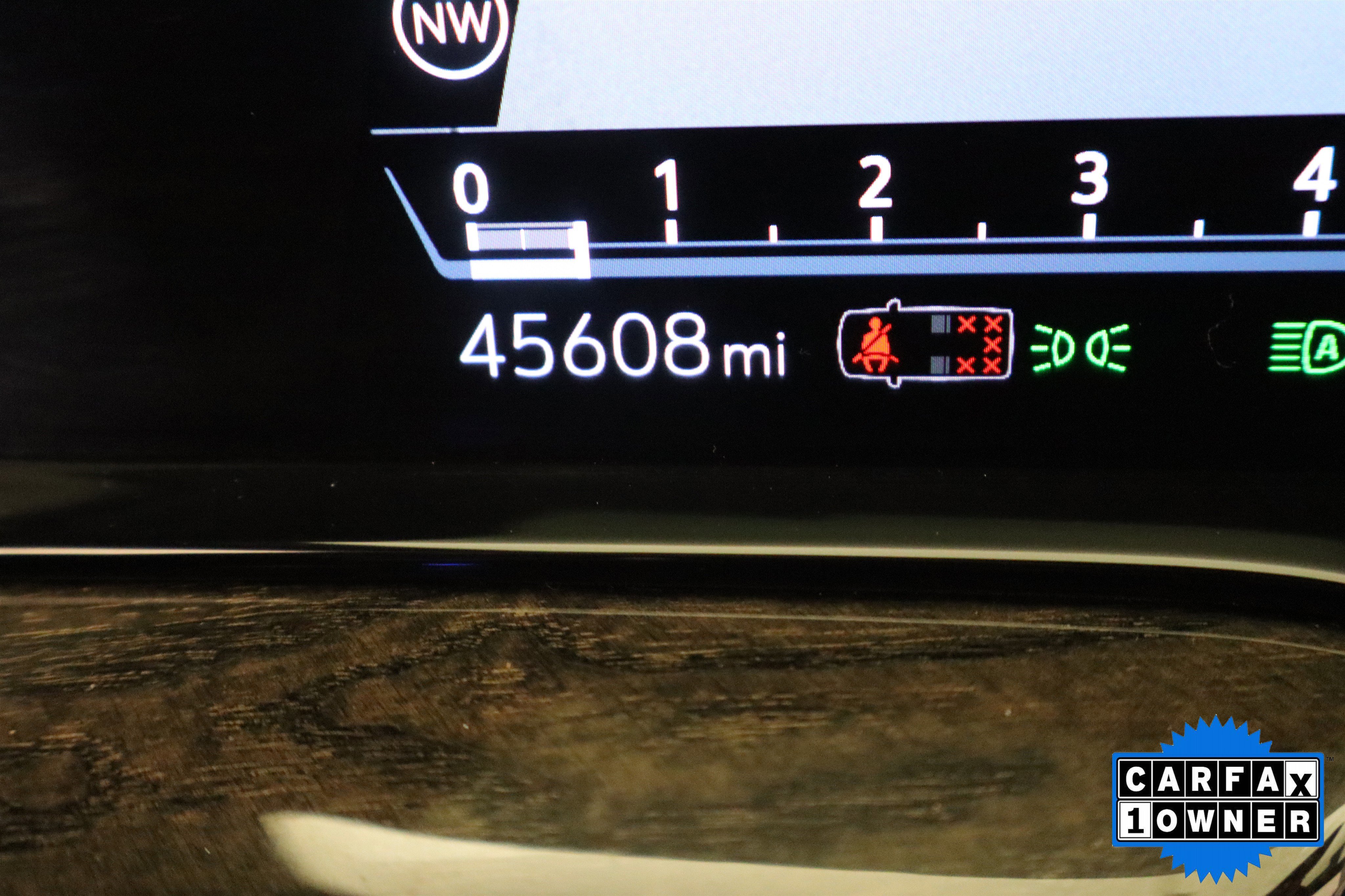 Used 2023 Cadillac Escalade ESV Premium Luxury w/ LPO, Radiant Package image 21